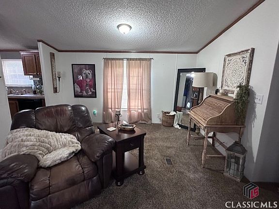 4th image of 370 Brownwood Drive
