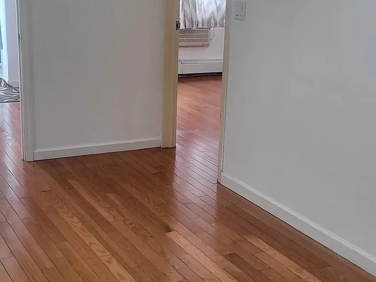 766 41st St #3D — Photo 16