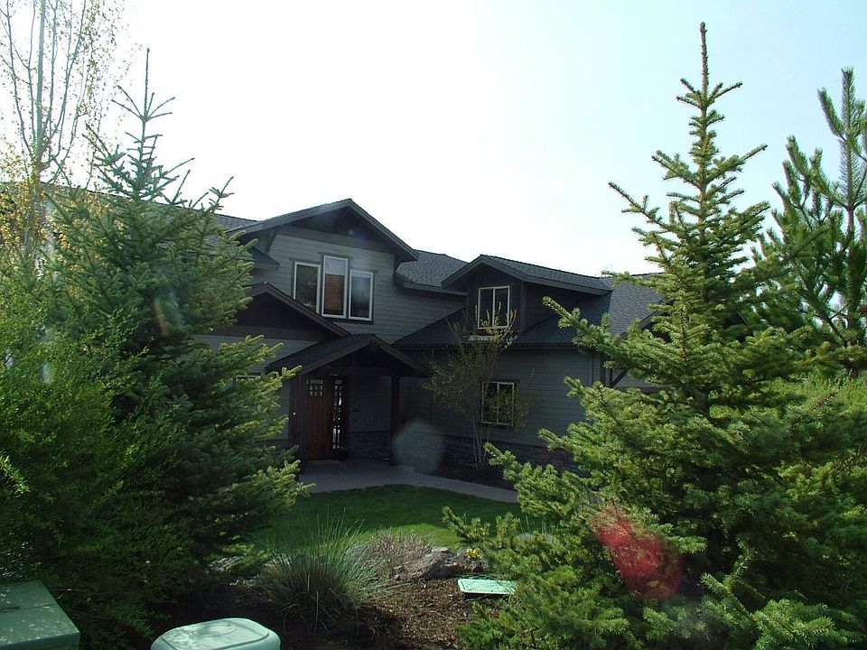 Front view Mature landscaping