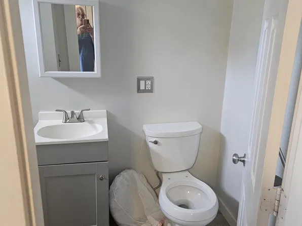 545 Main St, Wareham, MA 02571