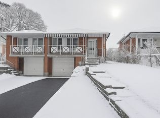 7292 Redfox Rd, Mississauga, ON L4T 2L8