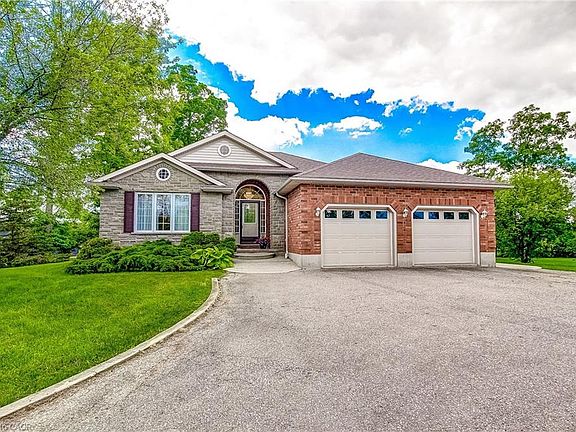 3rd image of 25 Bates Ln