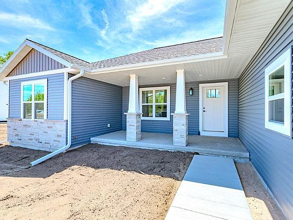 5th image of 621 Amberwood Way