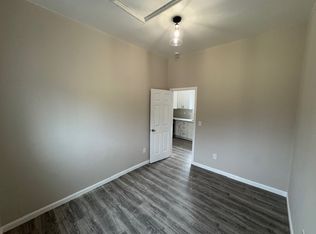 2364 E 16th St #2, Oakland, CA 94601