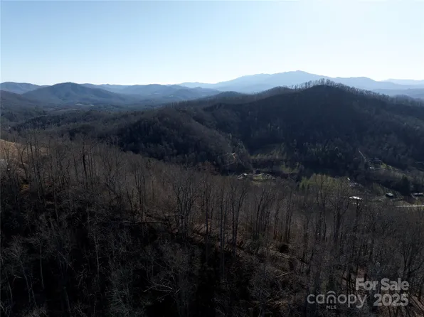 615 Fred Sparks Rd, Bakersville, NC 28705