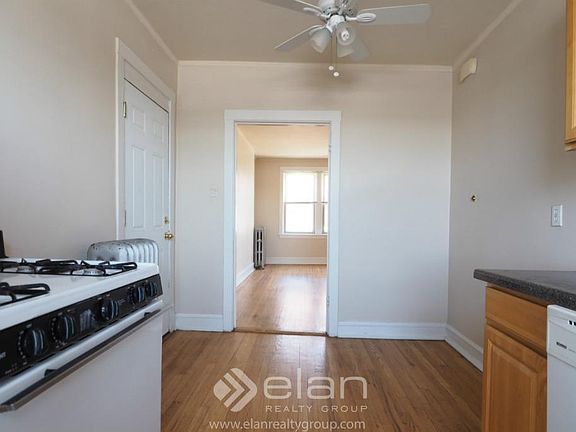 3rd image of 2352 W Touhy Ave APT 2L
