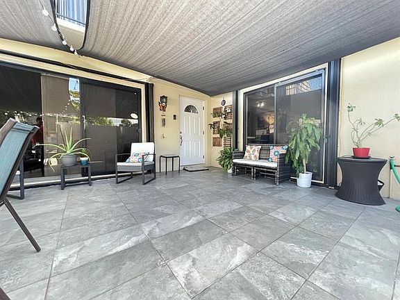 3rd image of 373 Lake Arbor Dr