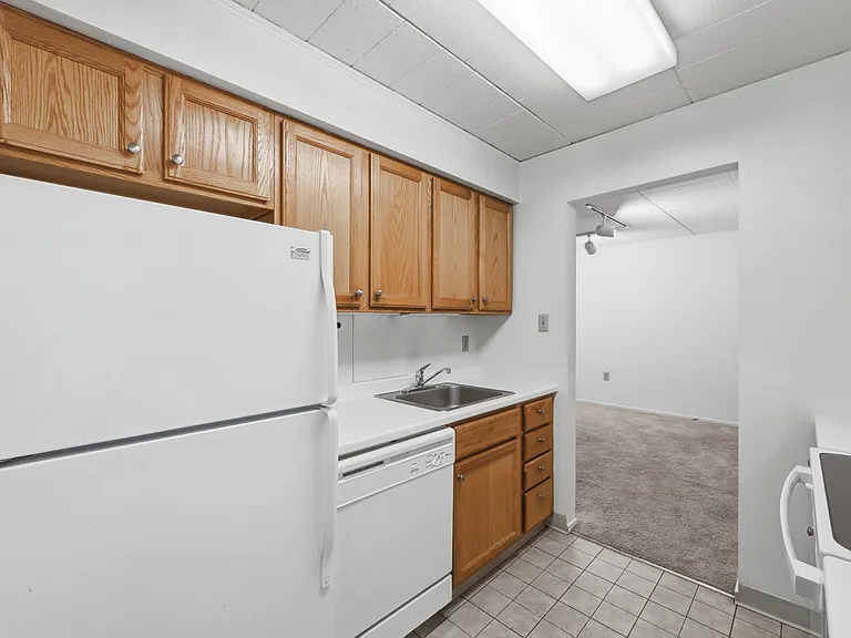 509 S Highland Ave #26 — Photo 6