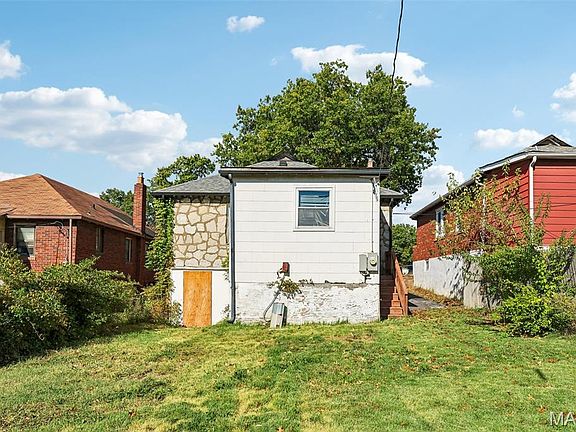 18th image of 2912 Maywood Ave