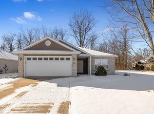 213 Coronet St, Angola, IN 46703