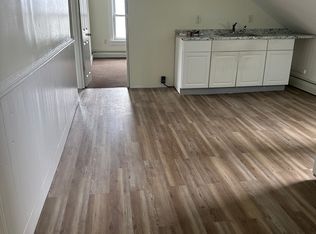 145 Regent Ave FLOOR 3, Providence, RI 02908