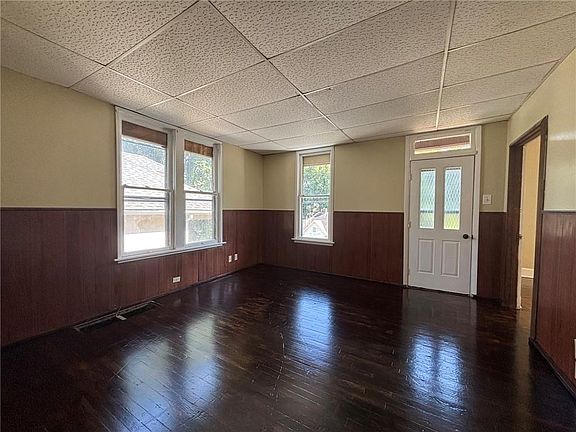 3rd image of 603 Shady Ave