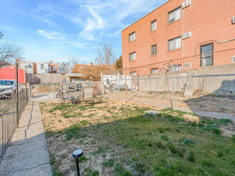 344 Fountain St — Photo 31