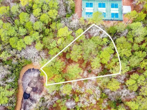 703 Davy Jones Court, New Bern, NC 28560