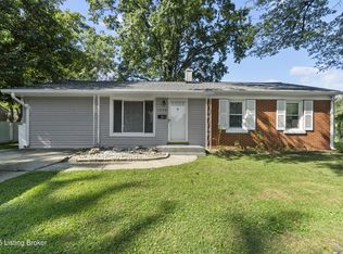 1304 Gallant Fox Run Rd, Lyndon, KY 40242