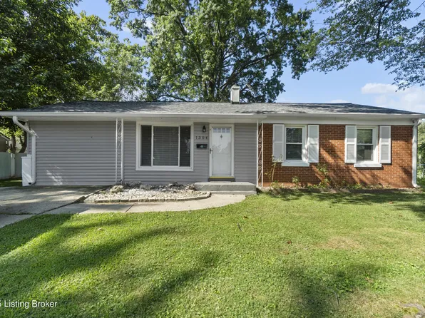 1304 Gallant Fox Run Rd, Lyndon, KY 40242