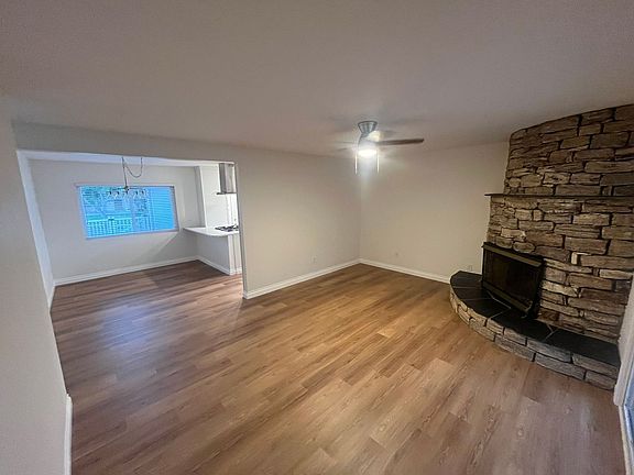 4th image of 917 Myra Ave