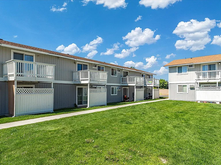 Parc Sprague Apartments — Photo 9