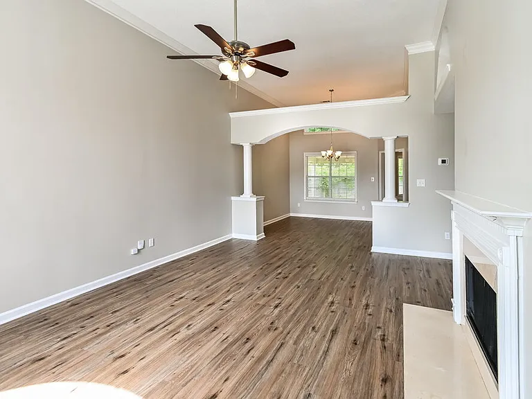 8084 Conridge Dr — Photo 4