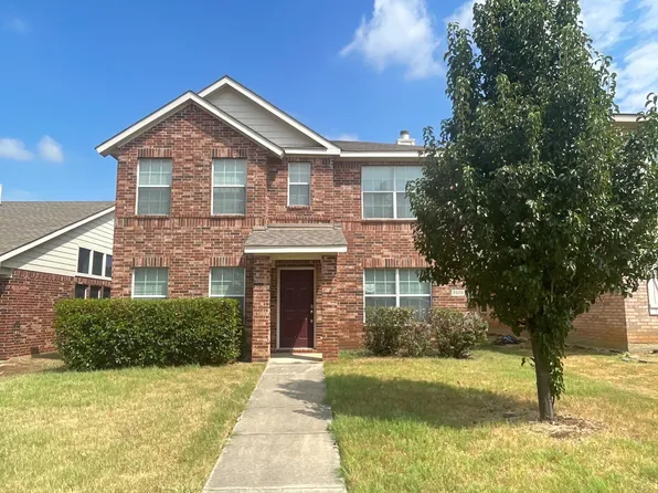 8929 Tucker St, Aubrey, TX 76227