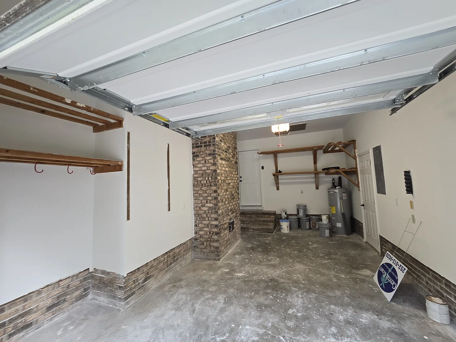 12 Arrowhead Dr — Photo 4