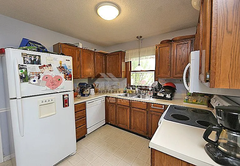 3606 Manford Dr — Photo 7