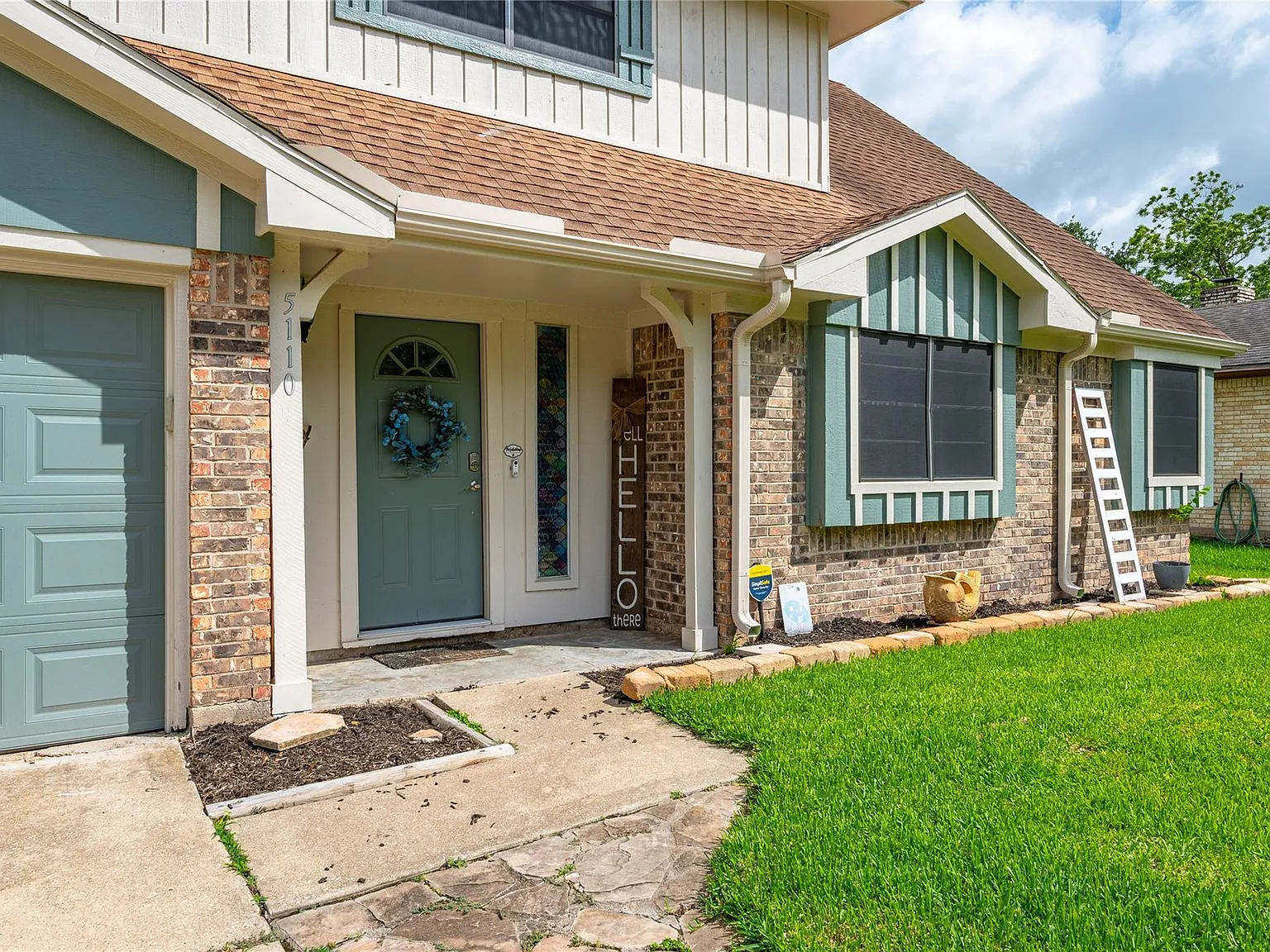 4 bed, 2.5 bath, 1966 sqft, $2,800 — Photo 3