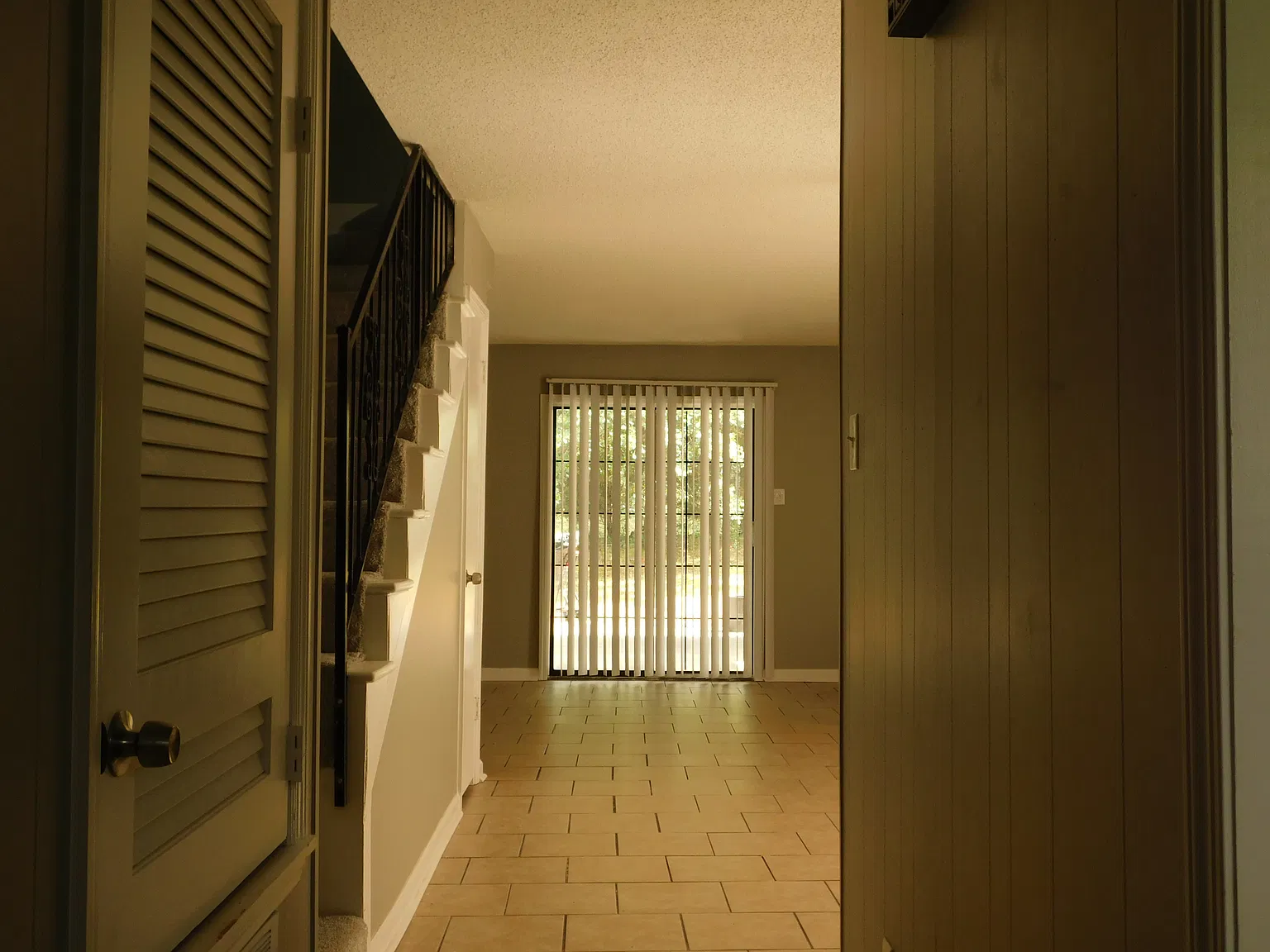 2 bed, 1122 sqft, $795 — Photo 2
