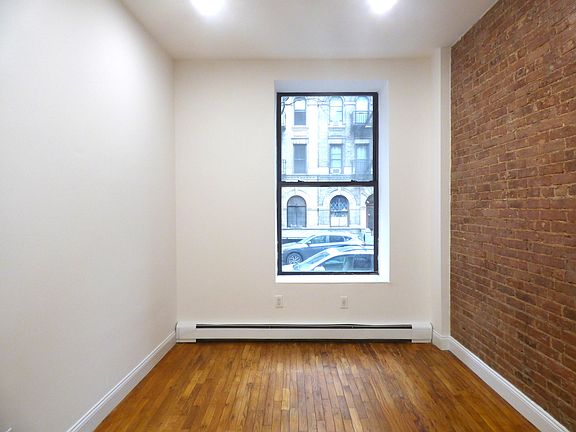 2nd image of 304 E 91st St #1F