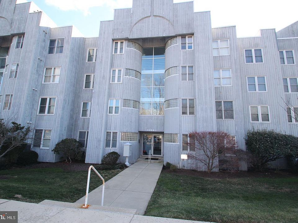 1st image of 5209 Le Parc Dr Unit 6-38