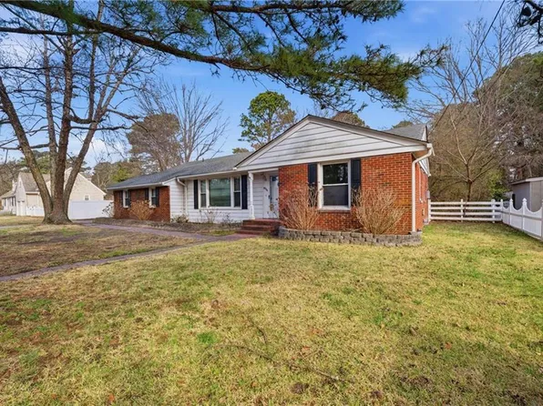 4004 Oak Dr, Chesapeake, VA 23321