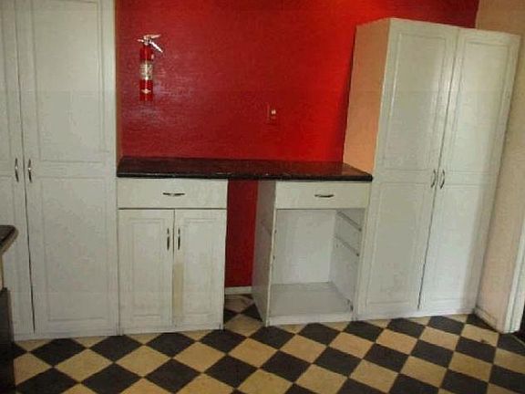 4th image of 106 Pepper Dr