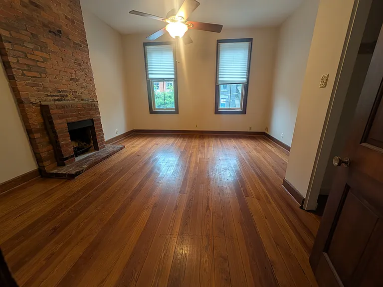 513 Milton St #2 — Photo 8