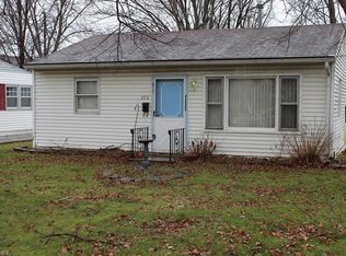 298 Bon Air Ave, Elyria, OH 44035