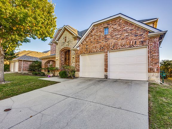 5th image of 8901 Brook Hollow Dr