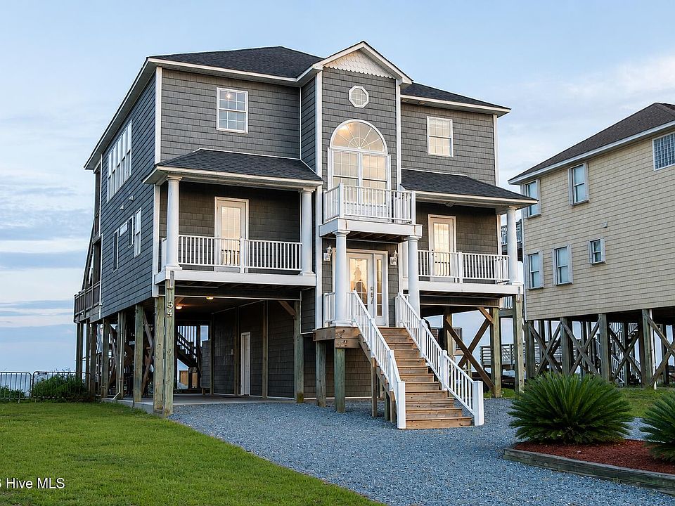 1st image of 34 Porpoise Place