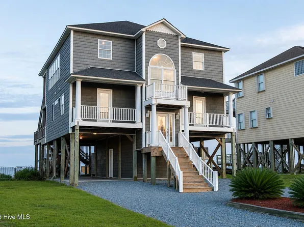 34 Porpoise Place, North Topsail Beach, NC 28460