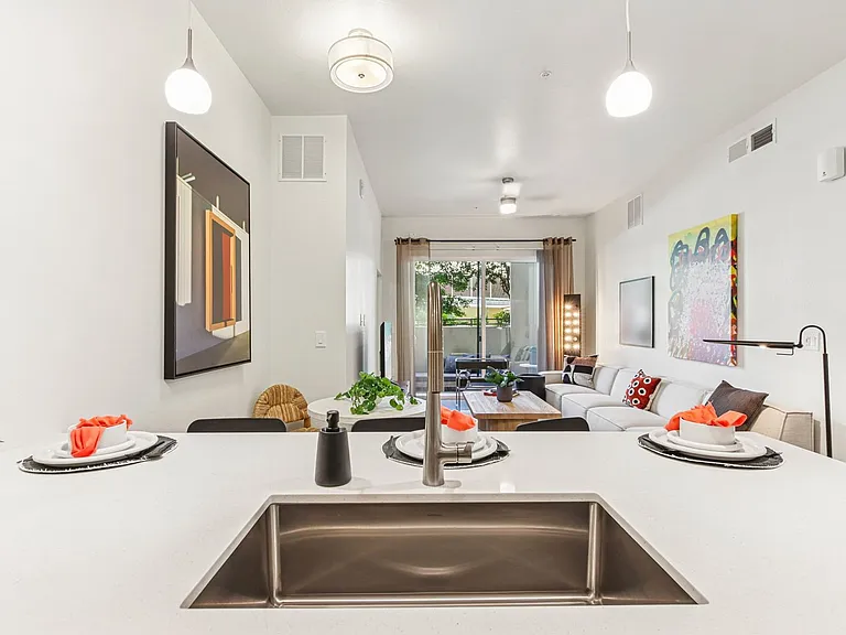 DC Heights Apartments — Photo 102