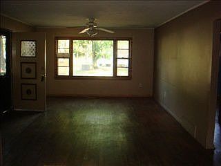 3rd image of 3222 Burr Oak Ave