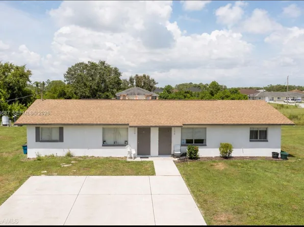 132/134 Gordon Ave S, Lehigh Acres, FL 33973