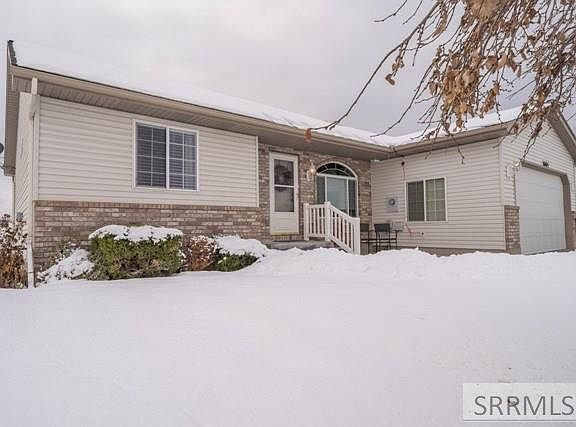 4th image of 3684 E Briar Creek Ln