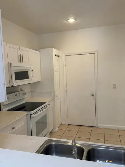 9064 NW 54th St — Photo 13