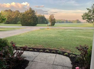 52 Cedar Lake Ln, Clinton, NC 28328