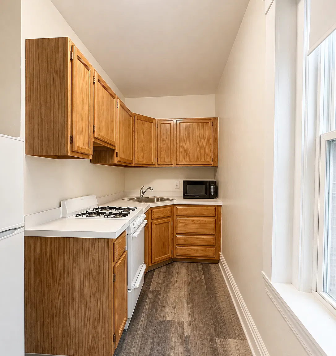 1 bed, 600 sqft, $2,400 — Photo 4