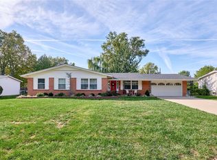 12132 Swan Lake Dr, Saint Louis, MO