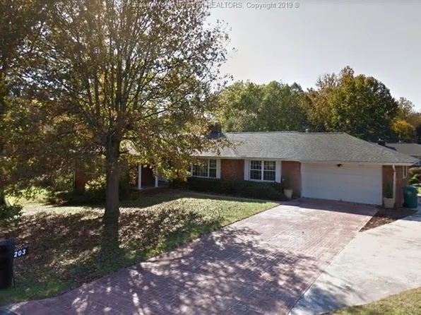 203 W Beechwood Dr, Scott Depot, WV 25560