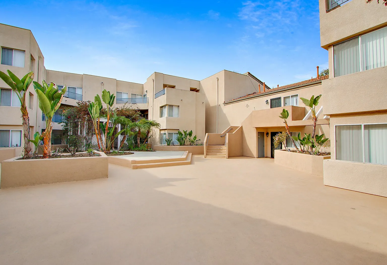 Paramount Terrace — Photo 2