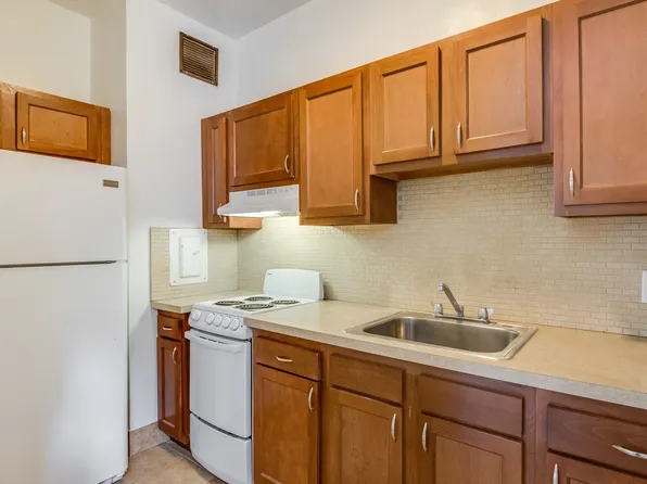 New Cadillac Square Apartments