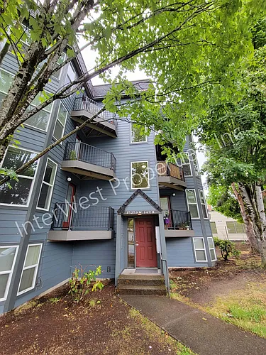 1525 SW 14th Ave #6 Photo 1