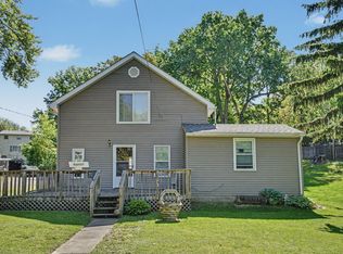 1021 Oneida Ave, Davenport, IA 52803